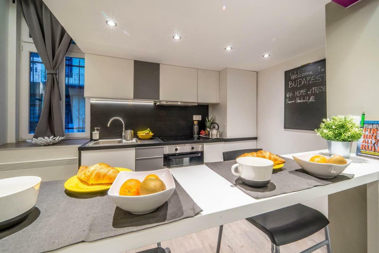 Cozy Downtown Studio Apartment Budapesta Exterior foto